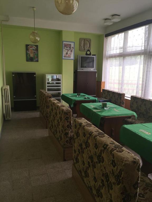 Turisticka Ubytovna Hotel Divín エクステリア 写真